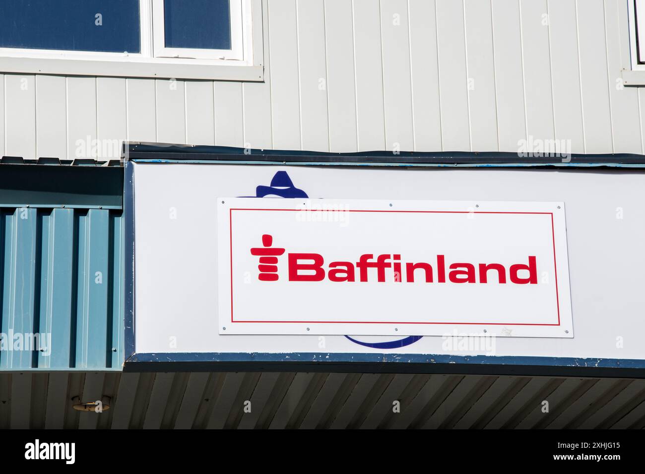 Unterschrift des Bergbauunternehmens Baffinland in Iqaluit, Nunavut, Kanada Stockfoto