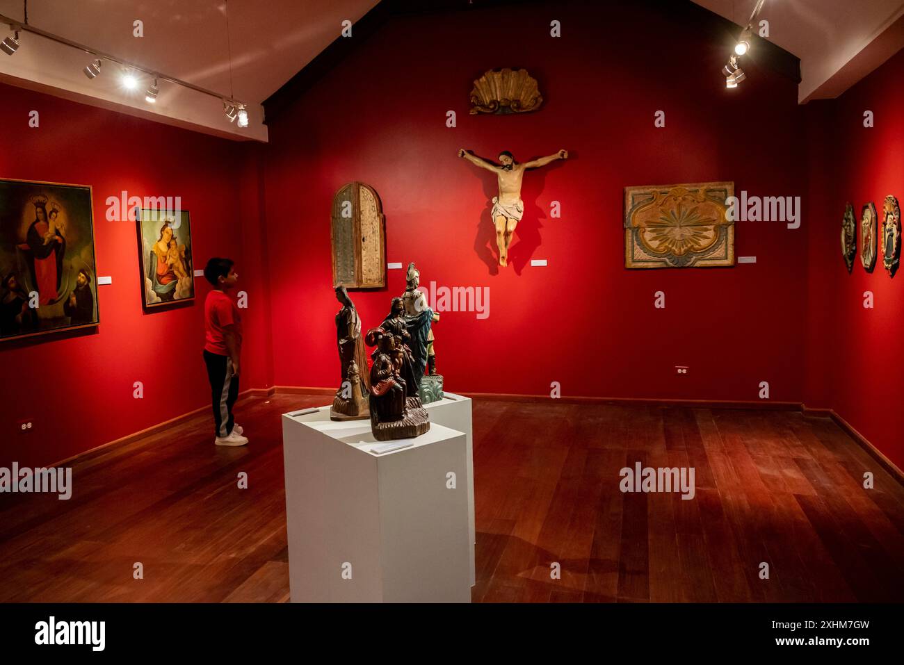 Religiöse Kunst, Museum of Old Panama, das die Geschichte von der vorkolonialen Zeit bis zum kolonialen Leben nachzeichnet, Panama Viejo, Panama, Zentralamerika Stockfoto