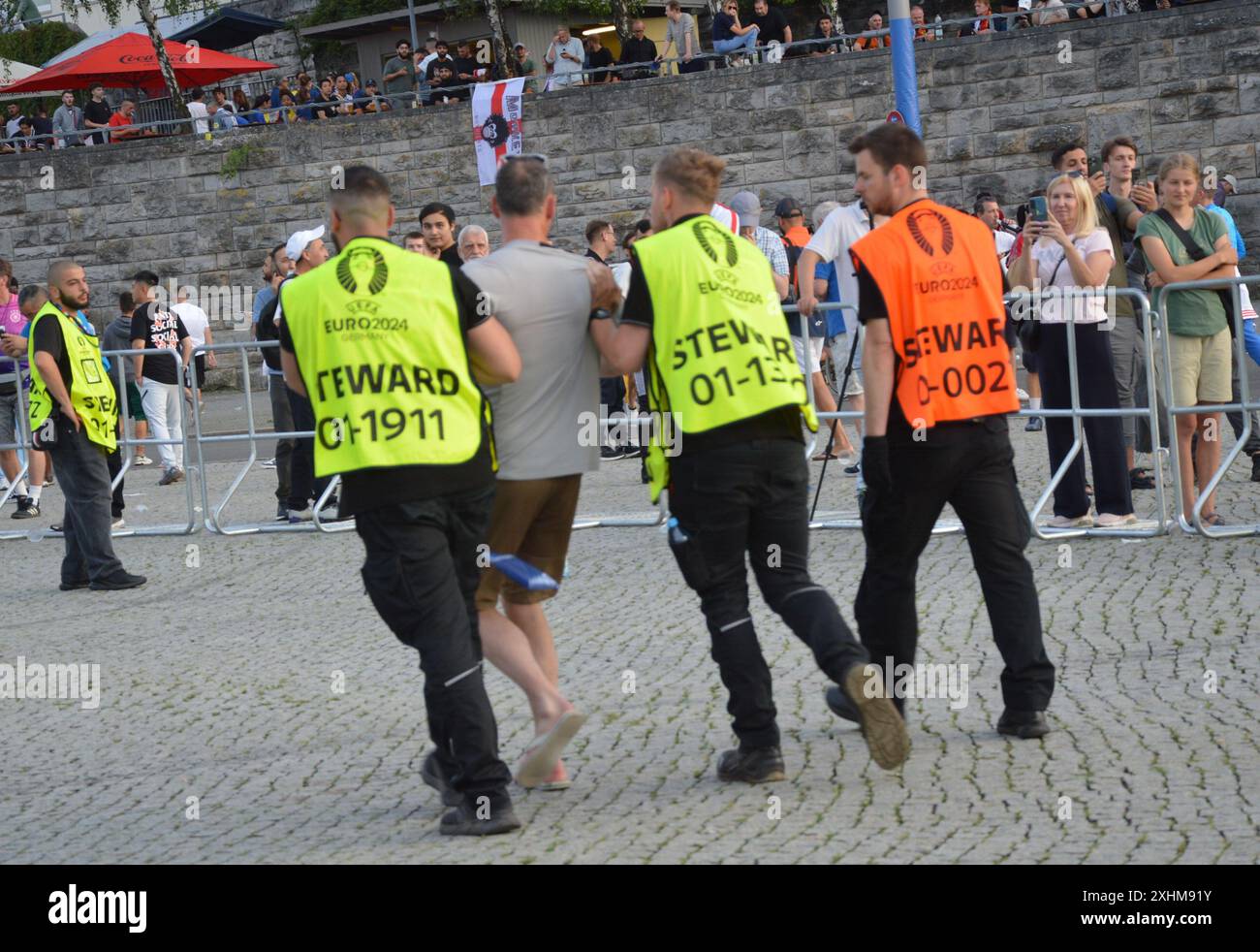 Berlin, Deutschland - 14. Juli 2024 - Fußballfinale UEFA Euro 2024 England gegen Spanien - vor dem Olympiastadion. (Foto: Markku Rainer Peltonen) Stockfoto