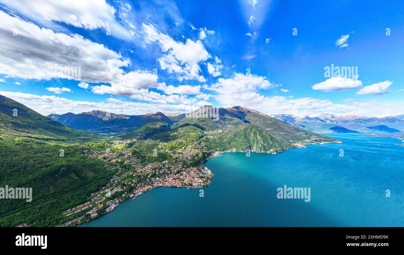 Aus der Vogelperspektive auf Menaggio und Monti Lariani, Comer See, Italien Stockfoto