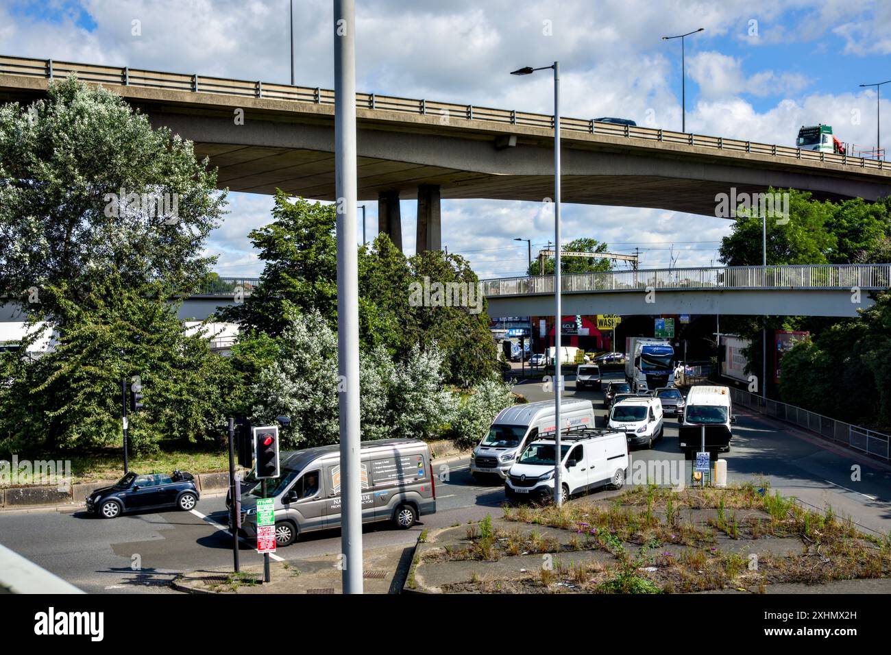Staples Corner Road Junction, Borough of Barnet, London, England, Großbritannien Stockfoto