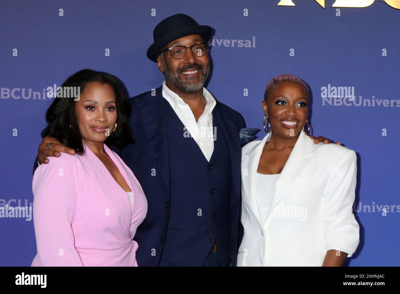 Juli 2024, Pasadena, CA, USA: LOS ANGELES - JUL 14: Maahra Hill, Jesse L Martin, Travina Springer bei der NBCUniversal TCA Press Tour im Langham Hotel am 14. Juli 2024 in Pasadena, CA (Credit Image: © Kay Blake/ZUMA Press Wire) NUR REDAKTIONELLE VERWENDUNG! Nicht für kommerzielle ZWECKE! Stockfoto