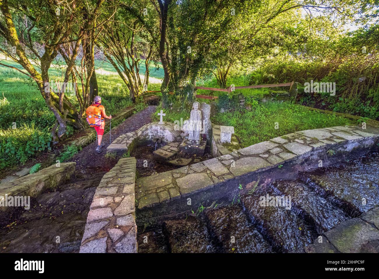 Spanien, Galicien, Gemeinde Palas de Rei, San Jorge de Aguas Santas Brunnen, Wanderung auf der Camino Primitivo, spanische Pilgerroute nach Santiago d Stockfoto