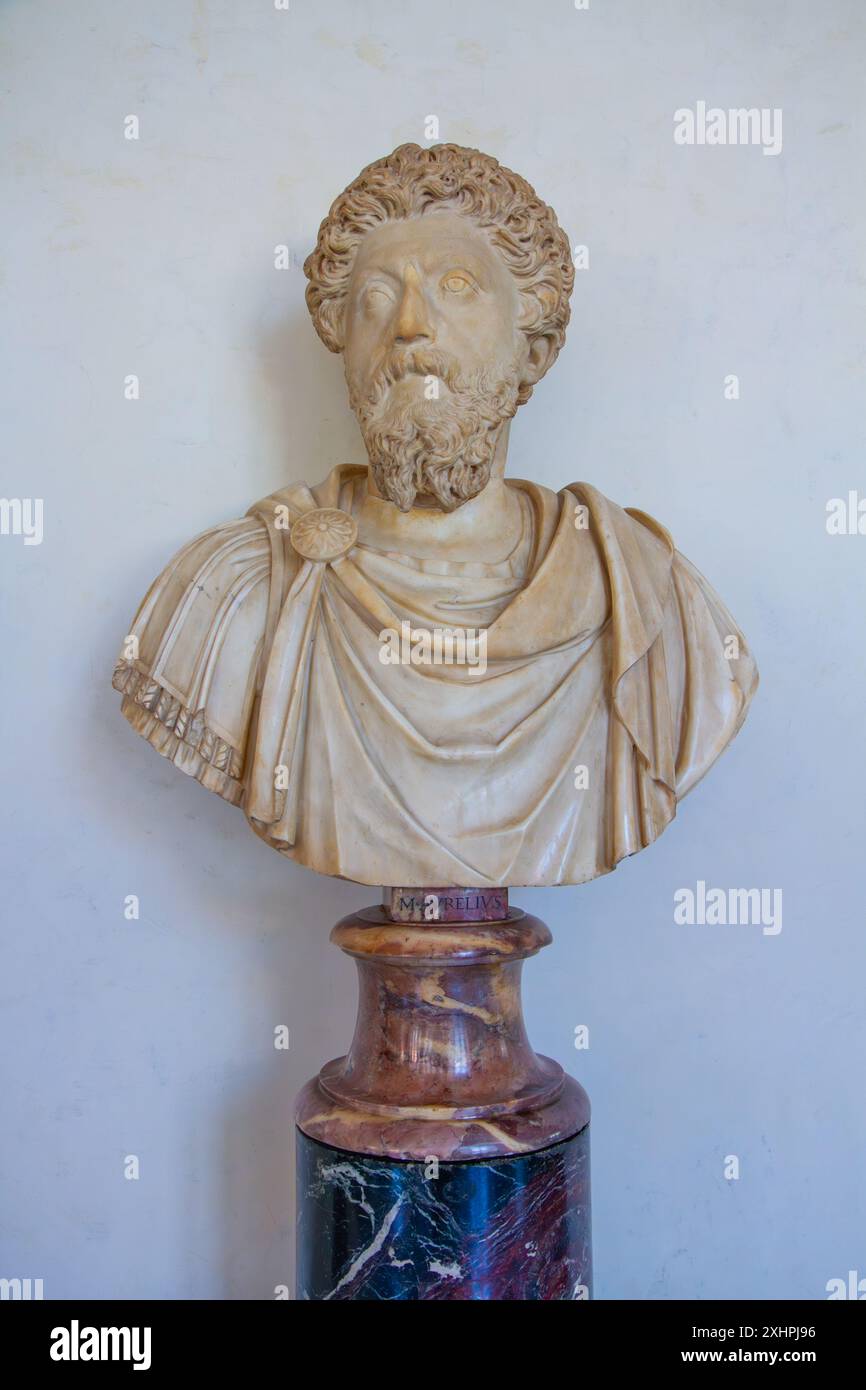 Weiße Marmorbüste des Kaisers Marcus Aurelius. Uffizien, Florenz, Toskana, Italien. Stockfoto