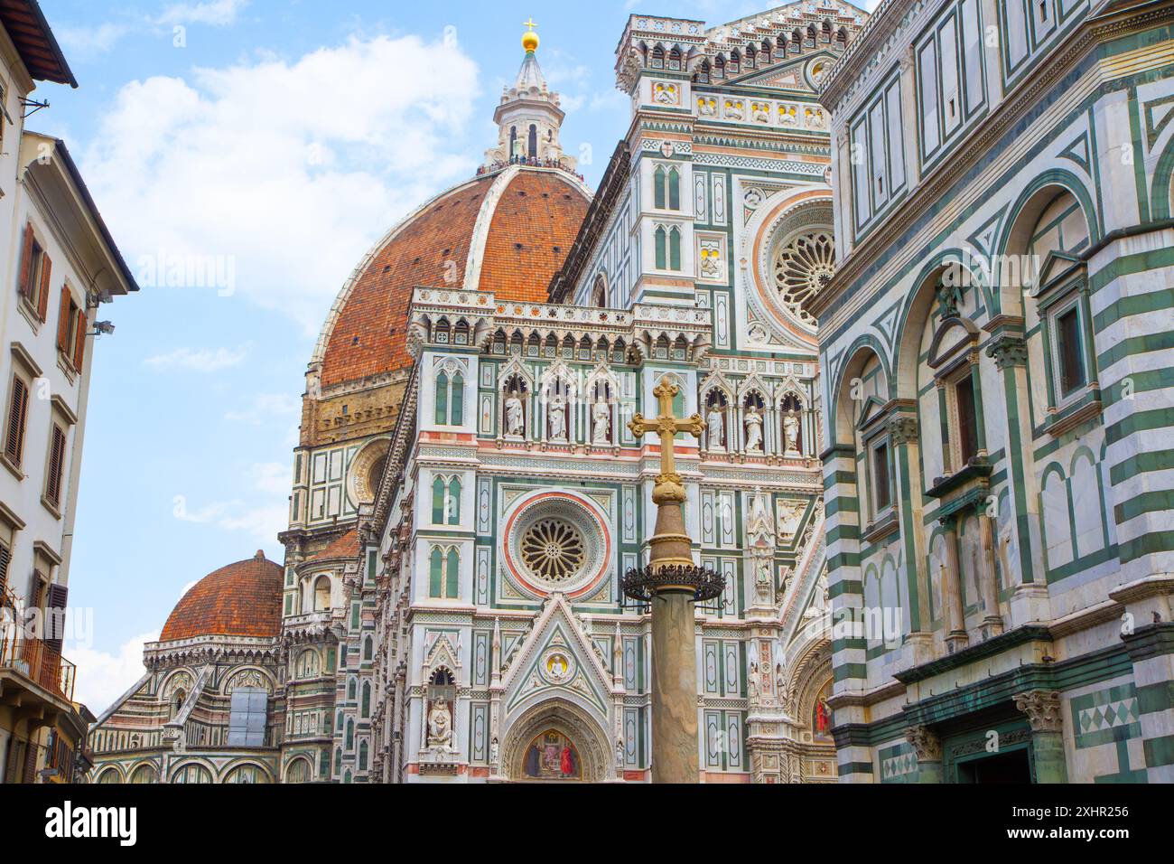 Blick auf die Kathedrale von Florenz mit ihrer Kuppel. Florenz, Toskana, Italien. Stockfoto