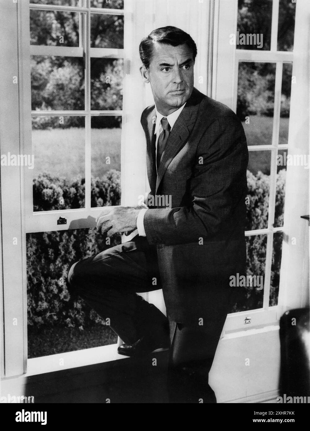 Cary Grant, Nord im Nordwesten. Porträt des in England geborenen Schauspielers Cary Grant (* Archibald Alec Leach 1904–1986), Publicity still for North by Northwest, 1959 Stockfoto