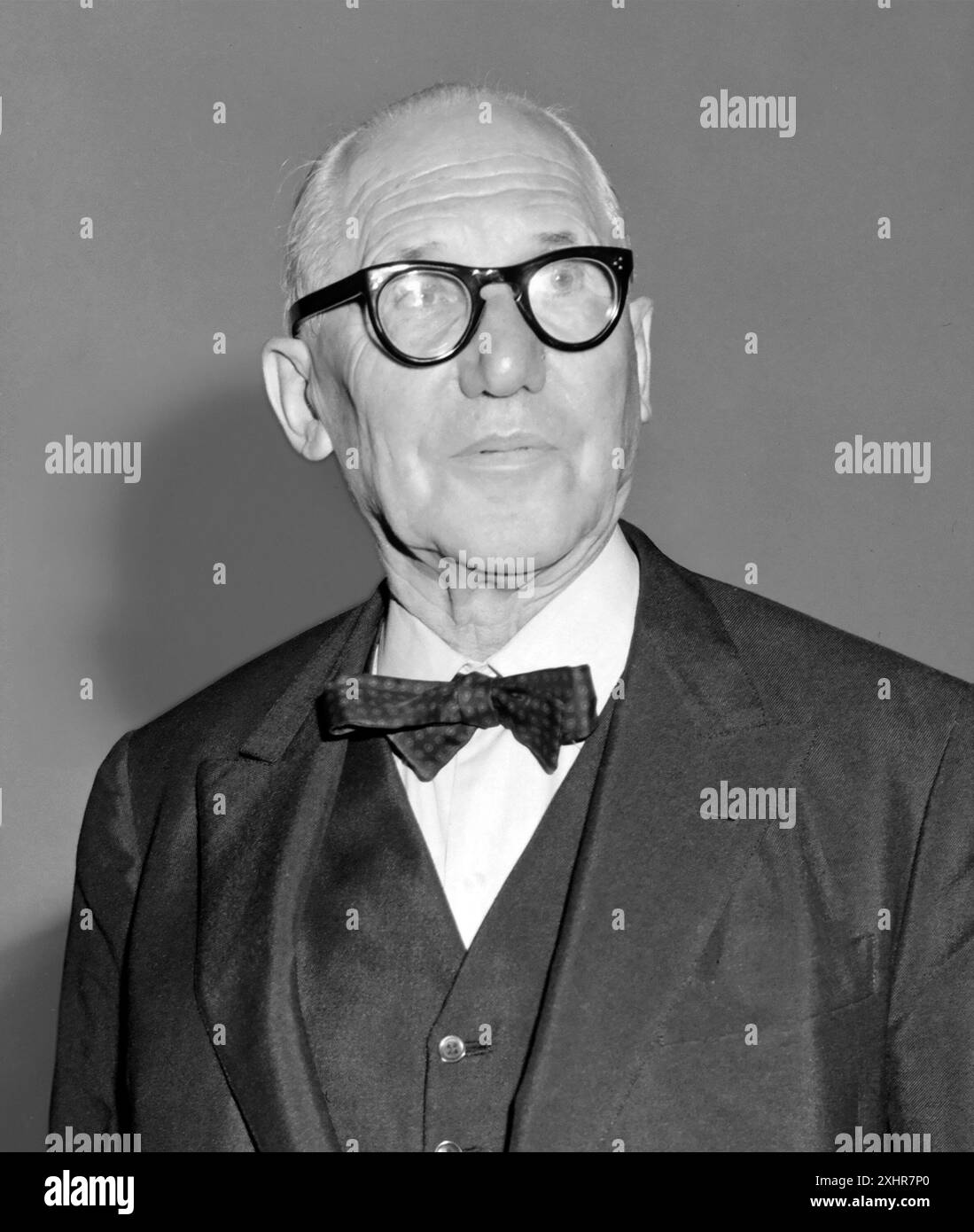 Le Corbusier. Porträt des schweizerisch-französischen Architekten Charles-Edouard Jeanneret (1887–1965) aus dem Jahr 1964 Stockfoto