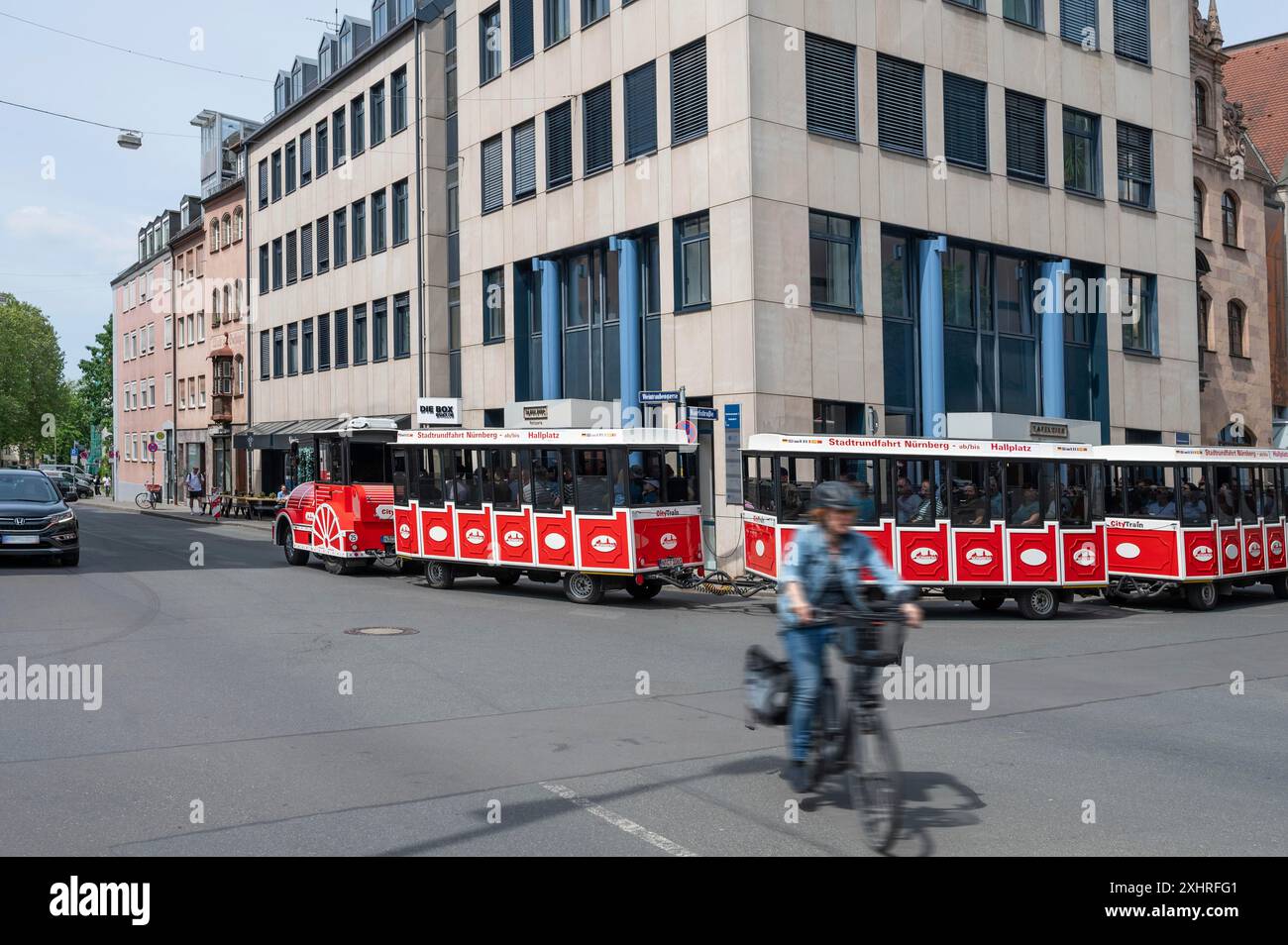 Stadtbesichtigung mit der Bimmelbahn, Nürnberg, Mittelfranken, Bayern, Deutschland Stockfoto