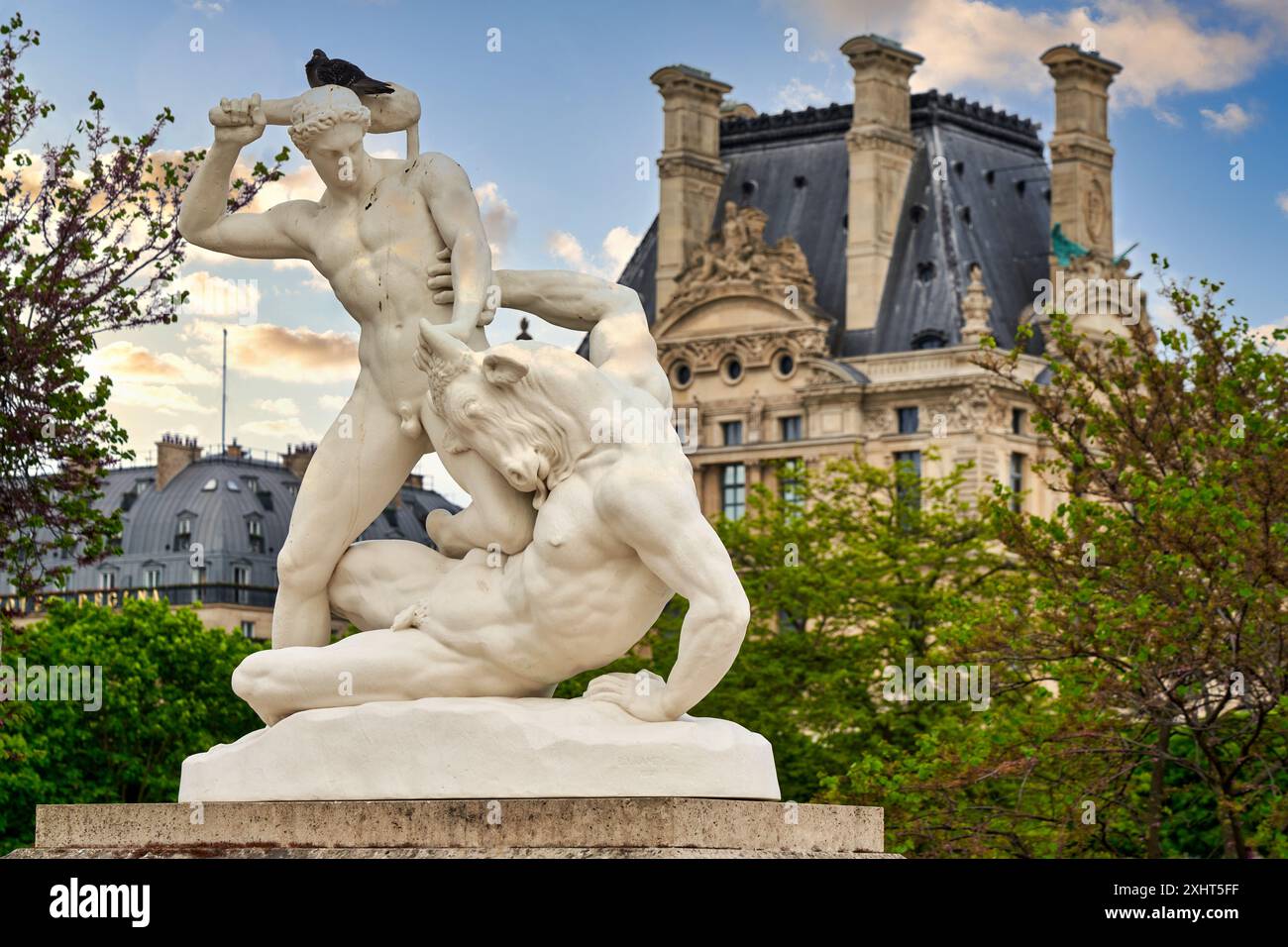 Thésée combattant le Minotaure, 1821-1827, Etienne-Jules Ramey (1796-1852), Statue, hinter dem Louvre Museum, Jardin des Tuileries, Paris, Frankreich, EUR Stockfoto