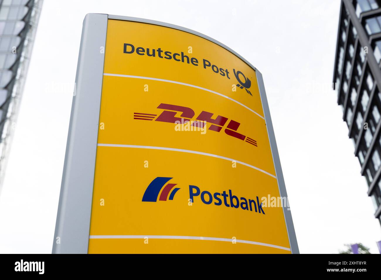 Konzernzentrale der Deutschen Post AG - DHL Group in Bonn Hauptsitz der ...