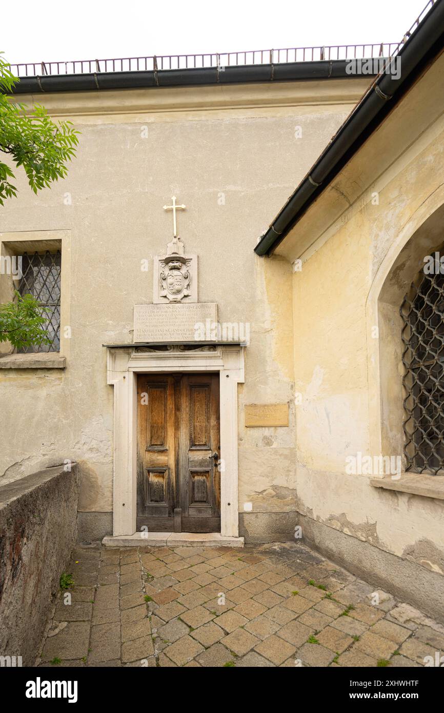 Salzburg, Österreich. Juli 2024. Außenansicht der kleinen Johanniskirche in Imberg im Stadtzentrum Stockfoto