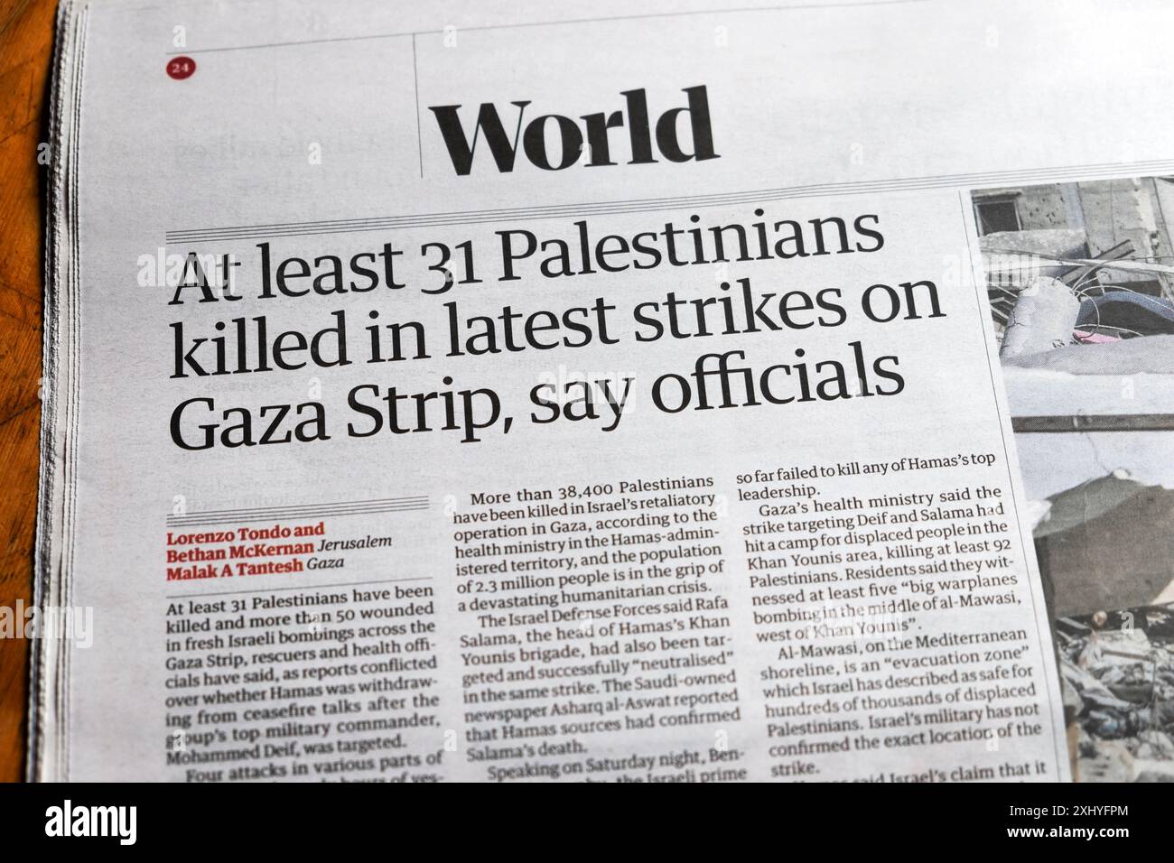 "Mindestens 31 Palästinenser wurden bei den jüngsten Streiks auf den Gazastreifen getötet, sagt die Zeitung des offiziellen Guardian: Israel Hamas kriegsartikel 15. Juli 2024 Vereinigtes Königreich Stockfoto