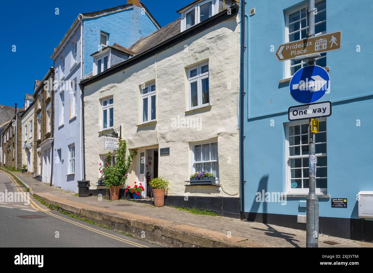 Cyntwell Guest Accommodation ein Ferienhotel in einem renovierten und renovierten Fischerhäuschen aus dem 18. Jahrhundert, Cross Street Padstow Cornwall Großbritannien Stockfoto