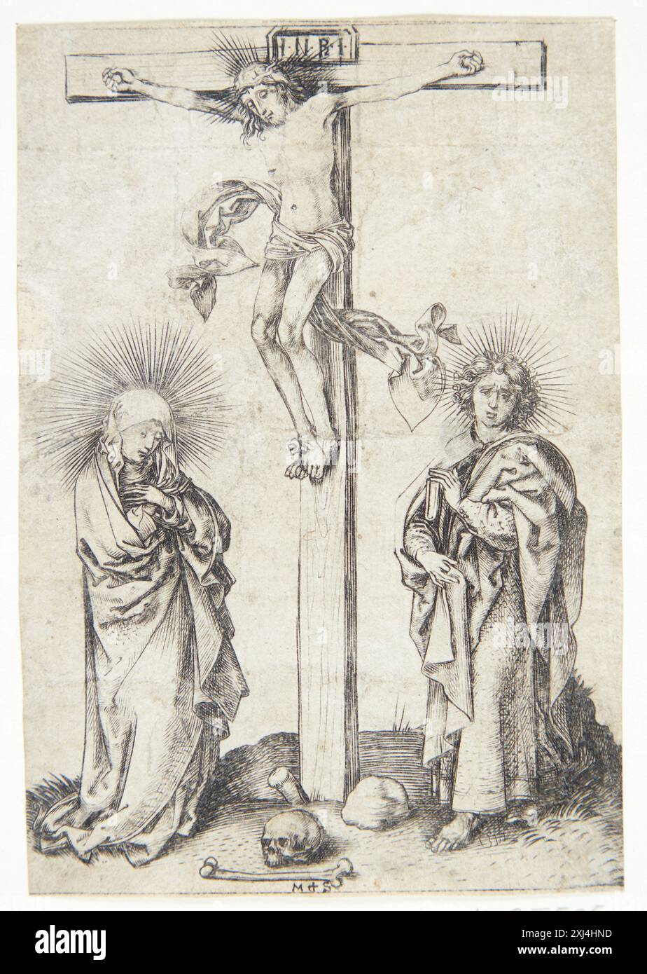 Kupferstich von Martin Schongauer, der Christus am Kreuz mit der Jungfrau Maria und Johannes dem Apostel darstellt, mit detaillierten Figuren und religiöser Ikonographie im deutschen Stil des 15. Jahrhunderts. Stockfoto
