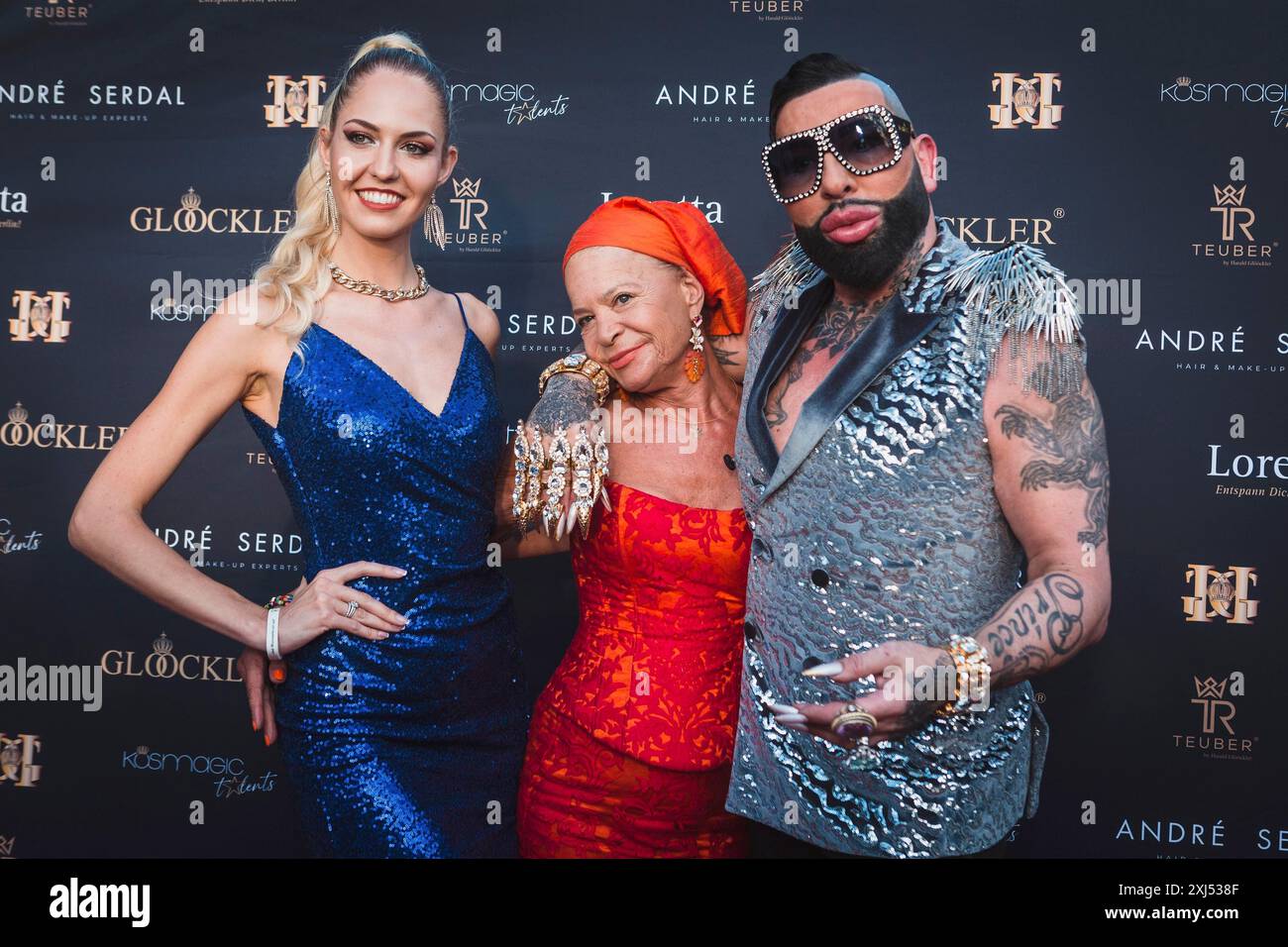 Beatrice Turin, Barbara Engel und Harald Gloeoeckler bei der ersten Fashion Night mit Harald Gloeoeckler für seine neue Modekollektion Teuber by Stockfoto