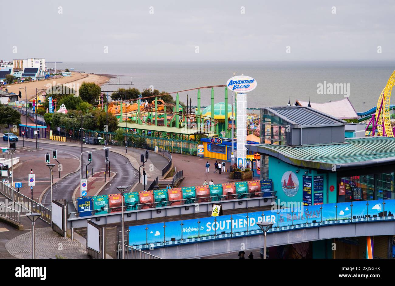 Blick hinunter auf die Vergnügungen von Adventure Island in Southend on Sea Stockfoto