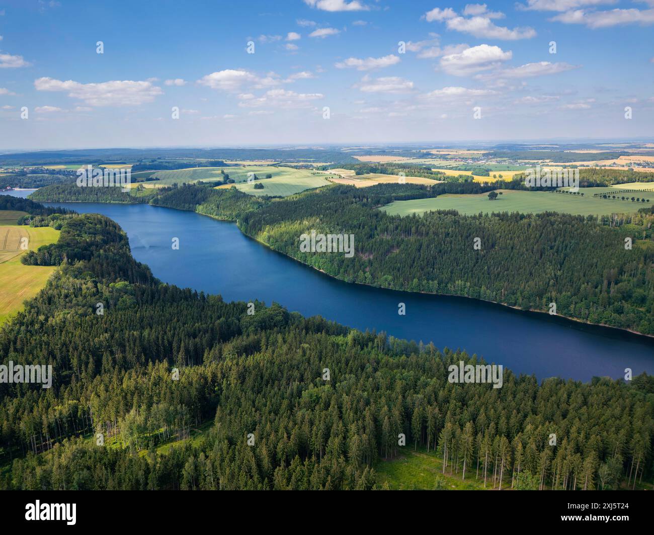Der Klingenbergdamm ist ein Staudamm im Freistaat Sachsen. Sie dient der Trinkwasserversorgung Dresdens und großer Teile des ersteren Stockfoto Der Klingenbergdamm ist ein Staudamm im Freistaat Sachsen. Sie dient der Trinkwasserversorgung Dresdens und großer Teile des ersteren Stockfoto