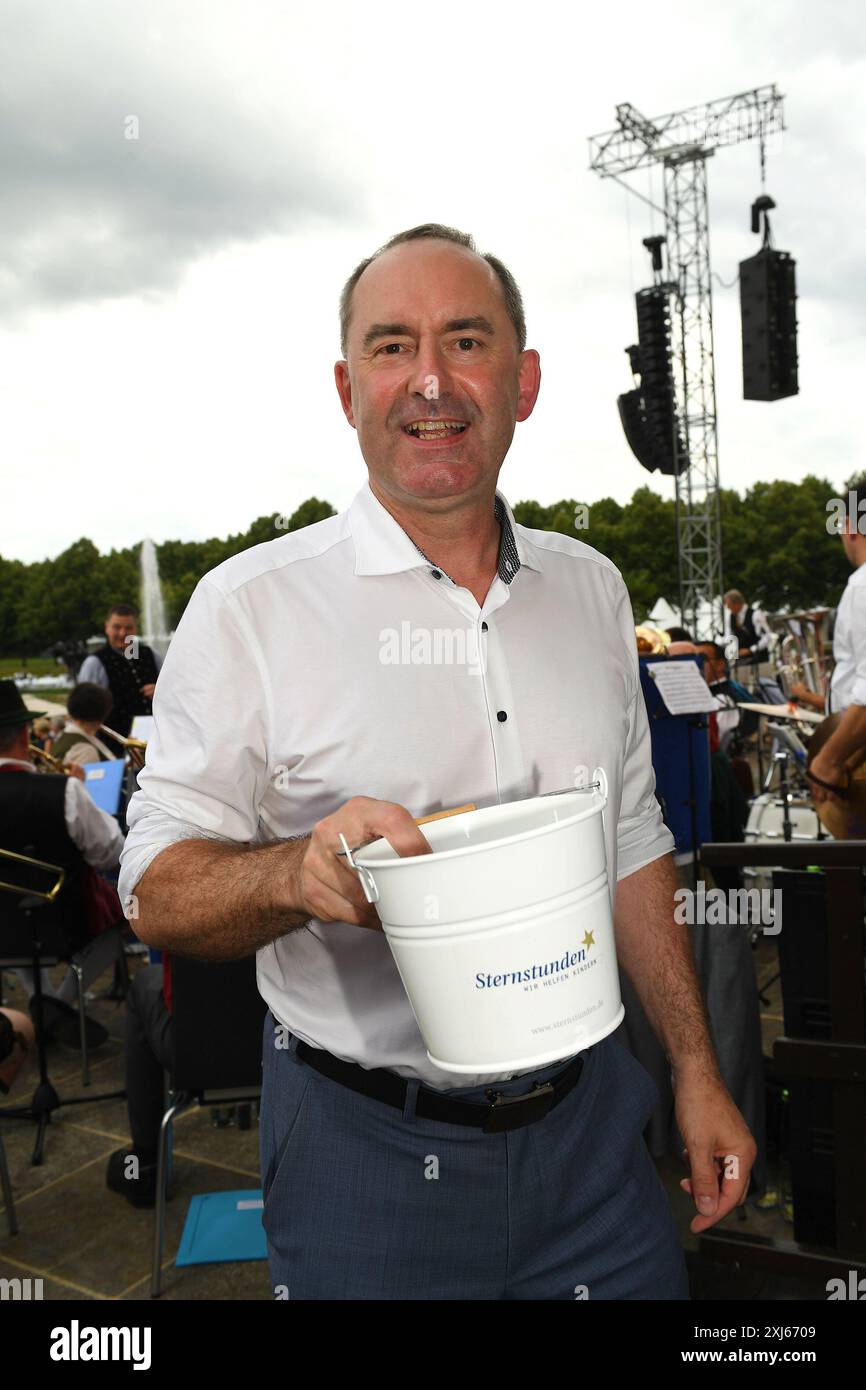 Hubert Aiwanger, der Politiker beim Sommerempfang vom Bayerischen Landtag am 16.07.2024 auf Schloss Schleissheim bei Muenchen Stockfoto