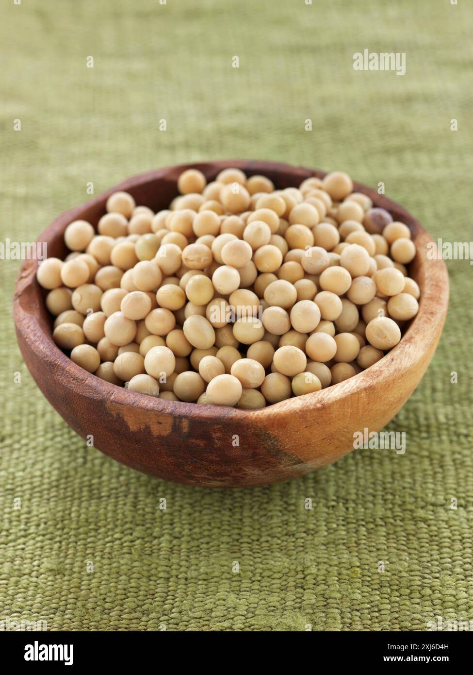 Schüssel mit Sojabohnen Stockfoto