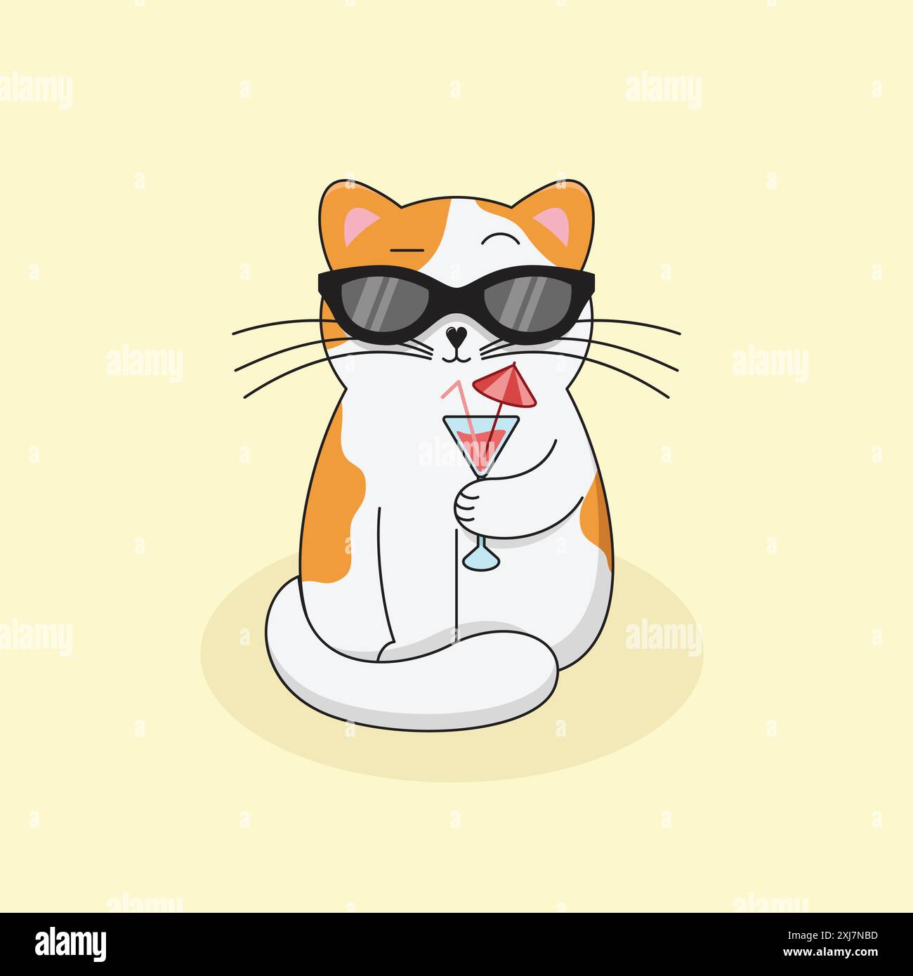Niedliche weiße und Ingwerkatze mit Sonnenbrille, die im Juli Fruchtcocktail trinkt. Lustige Cartoon Kitten Genießt Sommersaison Vektor-Illustration. Stock Vektor
