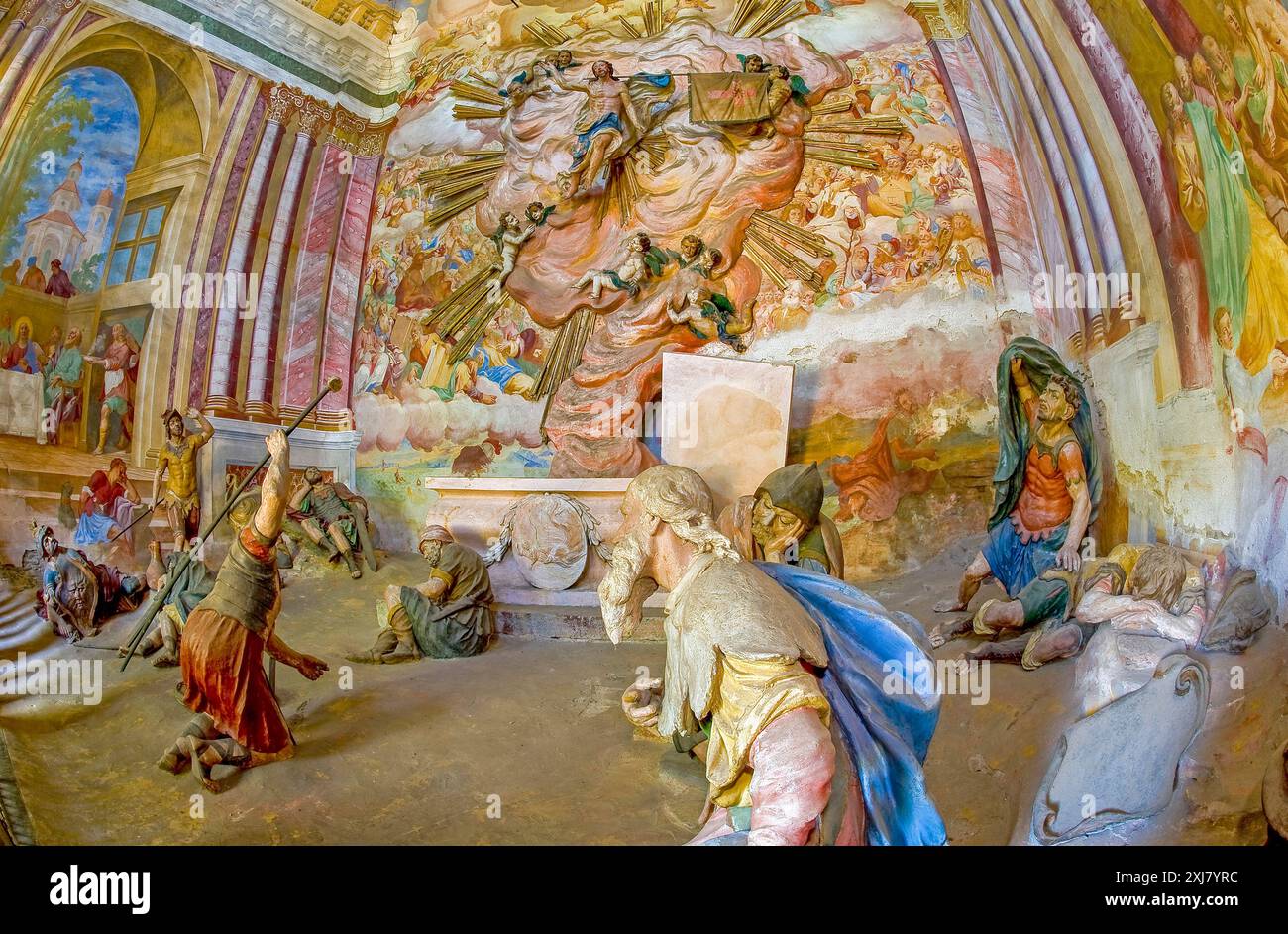 Italien Piemont Domodossola Heiliger Berg die Auferstehungsskulpturen von Giuseppe Rusnati Bildwerke von Giovanni Sampietro Stockfoto