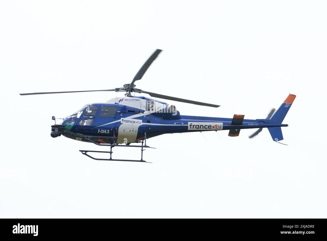 Helicoptere France TV während der Tour de France 2024, Stage 7, Einzelzeitfahren, Nuits-Saint-Georges - Gevrey-Chambertin (25,3 km) am 5. Juli 2024 in Gevrey-Chambertin, Frankreich - Foto Laurent Lairys / DPPI Stockfoto