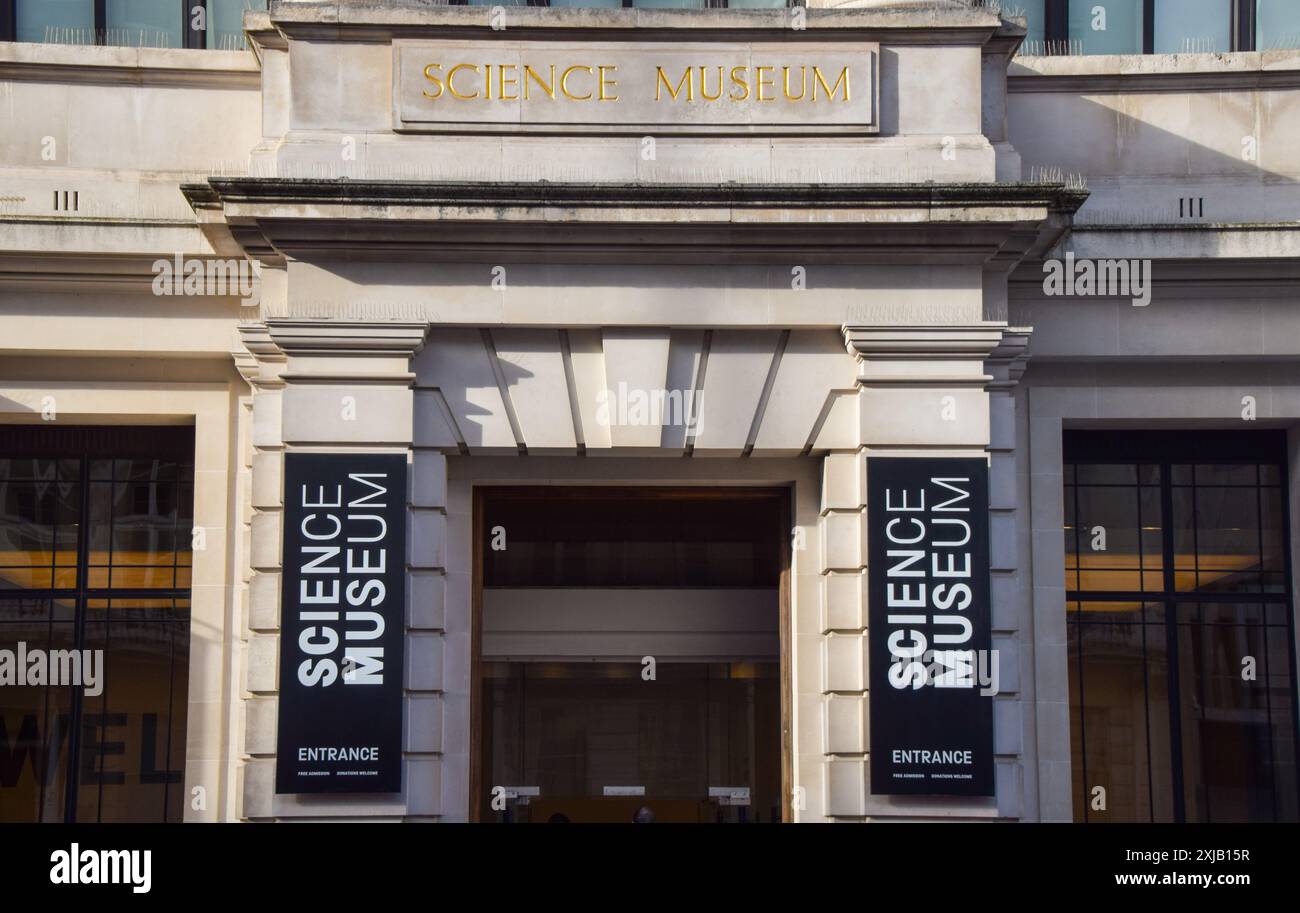 London, UK, 24. Oktober 2021. Außenansicht des Science Museum, South Kensington. Quelle: Vuk Valcic / Alamy Stockfoto