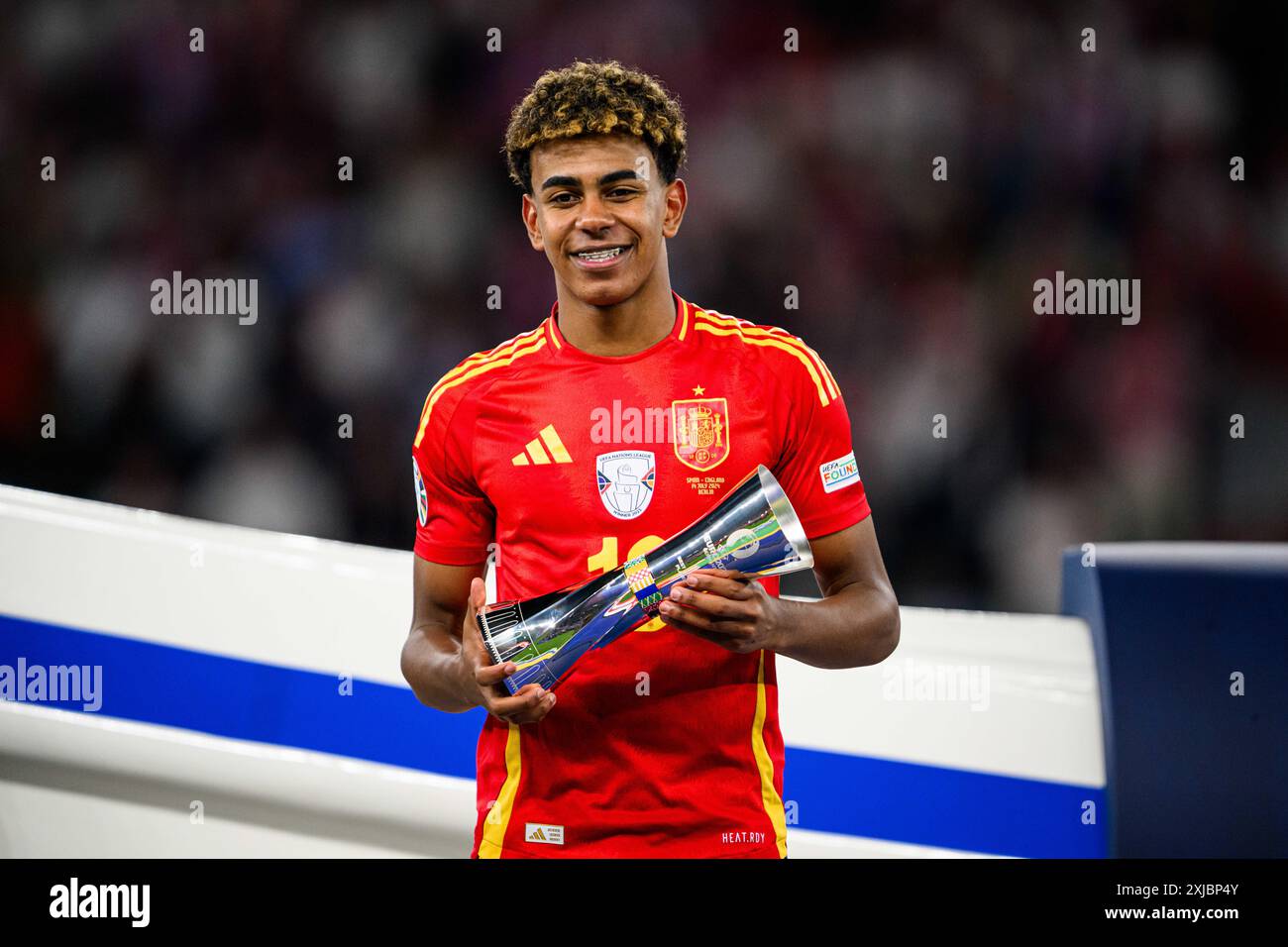 berlin-deutschland-14-juli-2024-lamine-yamal-das-fu-ballspiel-der