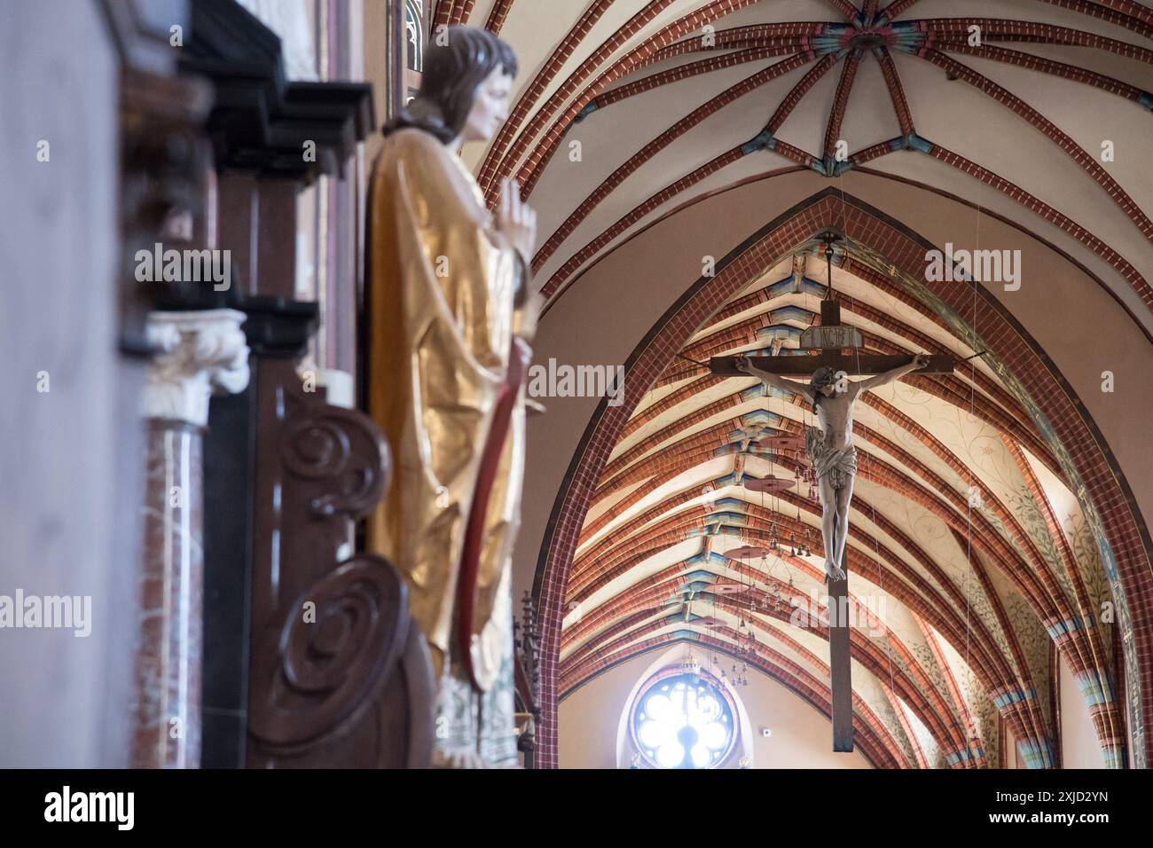 Gotische Kathedrale Basilika der Himmelfahrt der Heiligen Jungfrau Maria und Stockfoto