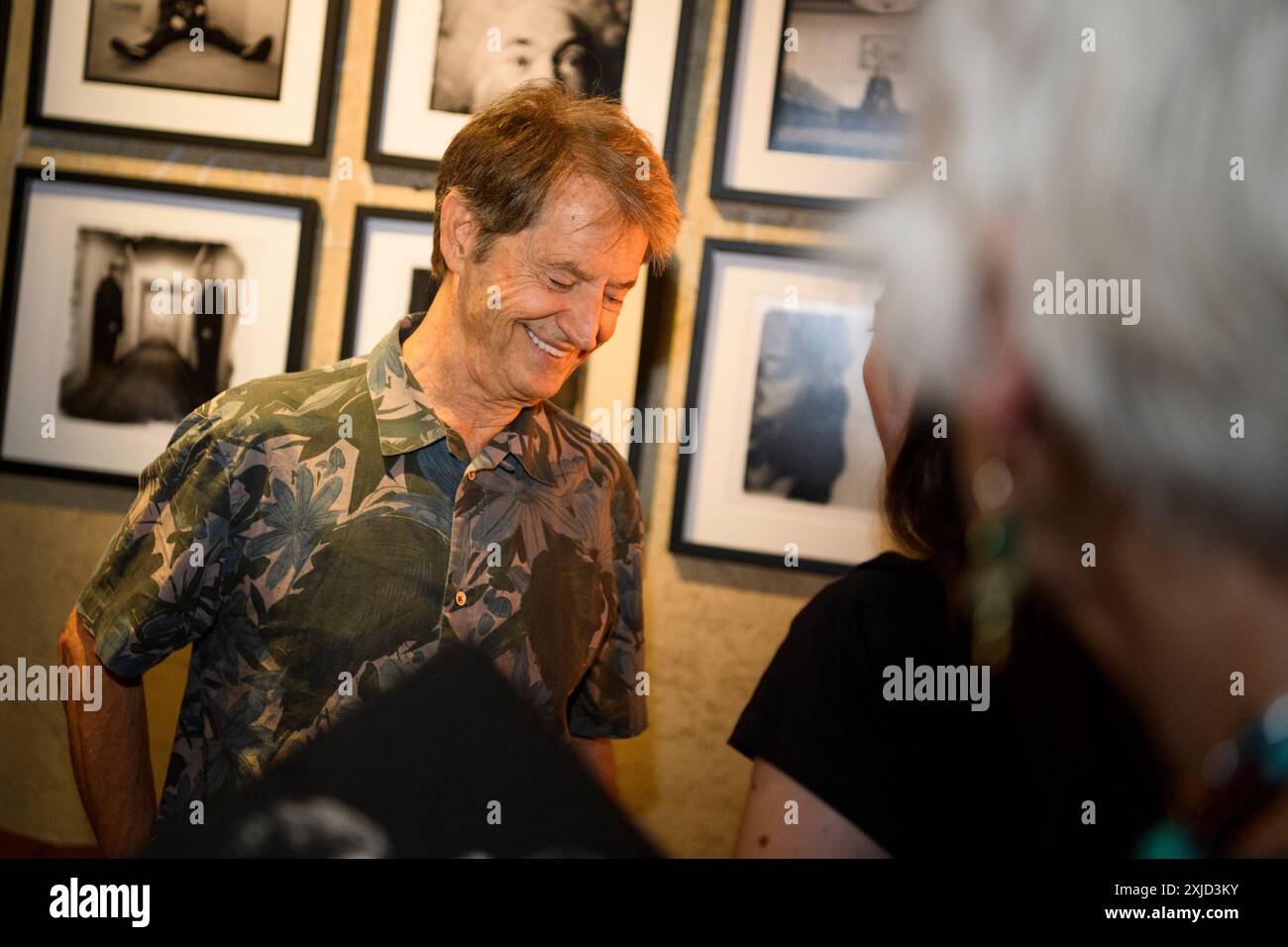 Stockholm, Schweden. Juli 2024. Garry Tallent, Bassist der E Street Band, war am 17. Juli 2024 bei der Fotoausstellung „Greetings to and from Asbury Park“ im Gallery Story Hotel in Stockholm, Schweden, anwesend, um Bücher für Fans zu signieren. Foto: Oscar Olsson/TT/Code 12046 Credit: TT News Agency/Alamy Live News Stockfoto