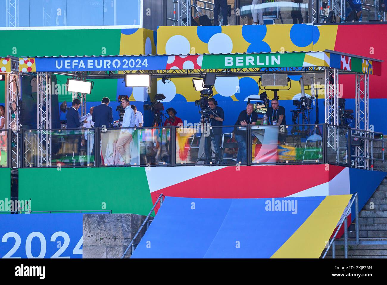 TV Studios im Endspiel SPANIEN - ENGLAND 2-1 der UEFA-Europameisterschaften 2024 am 14. Juli 2024 in Berlin. Fotograf: Peter Schatz Stockfoto