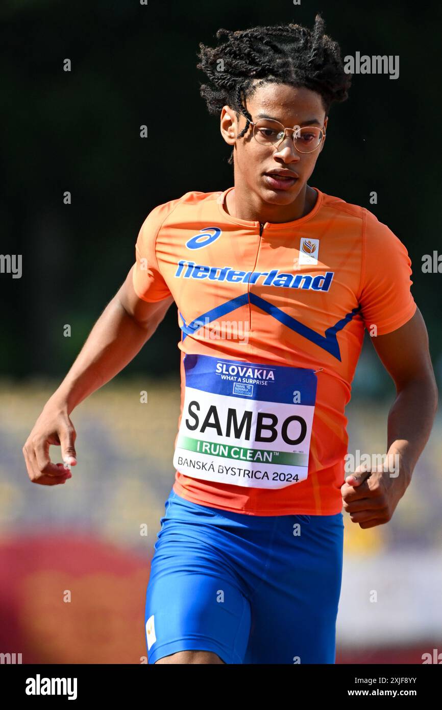 Banska Bystrica, Slowakei. Juli 2024. BANSKA BYSTRICA, SLOWAKEI - 18. JULI: Zion Sambo aus den Niederlanden trat 100 am ersten Tag der U18-Leichtathletik-Europameisterschaft im SNP Dukla Stadium am 18. Juli 2024 in Banska Bystrica in der Slowakei an. (Foto: Nikola Krstic/BSR Agency) Credit: BSR Agency/Alamy Live News Stockfoto