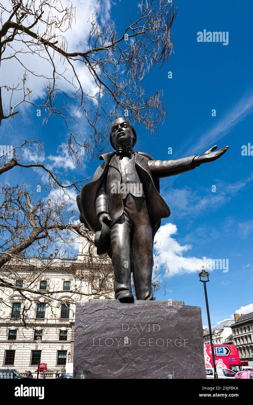 Bronzestatue von David Lloyd George im Parliament Square Garden, London, England. Stockfoto