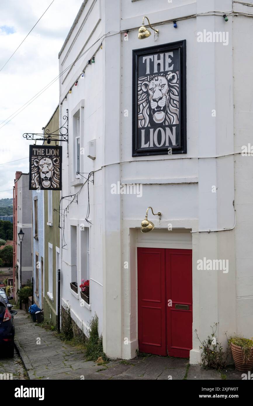 Die Lion Tavern in Cliftonwood Hotwells Bristol, Großbritannien Stockfoto