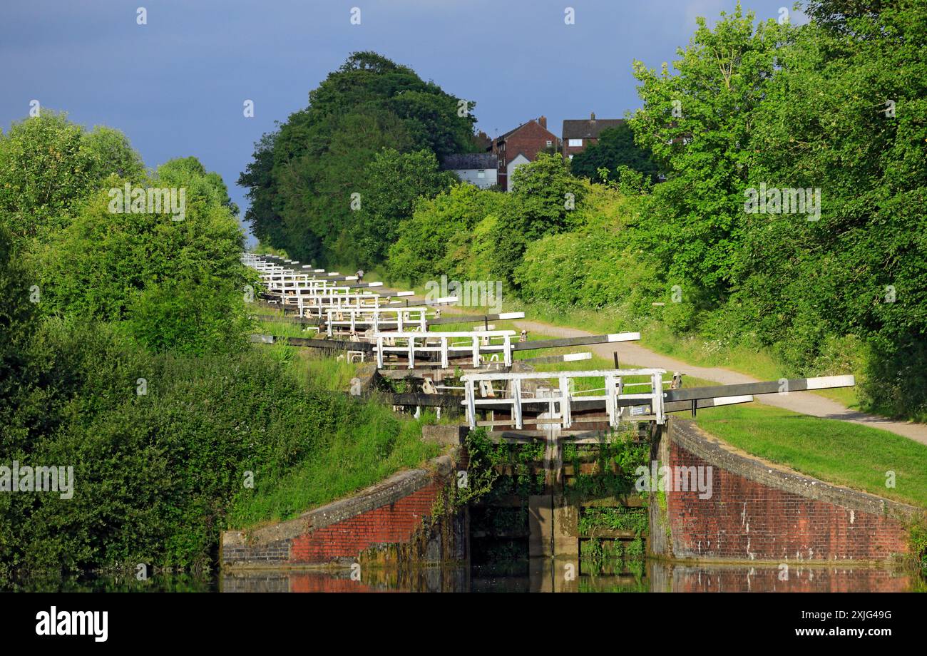 Kennet & Avon Canal, Caen Hill Flug der Schleusen, Devizes, Wiltshire. Stockfoto