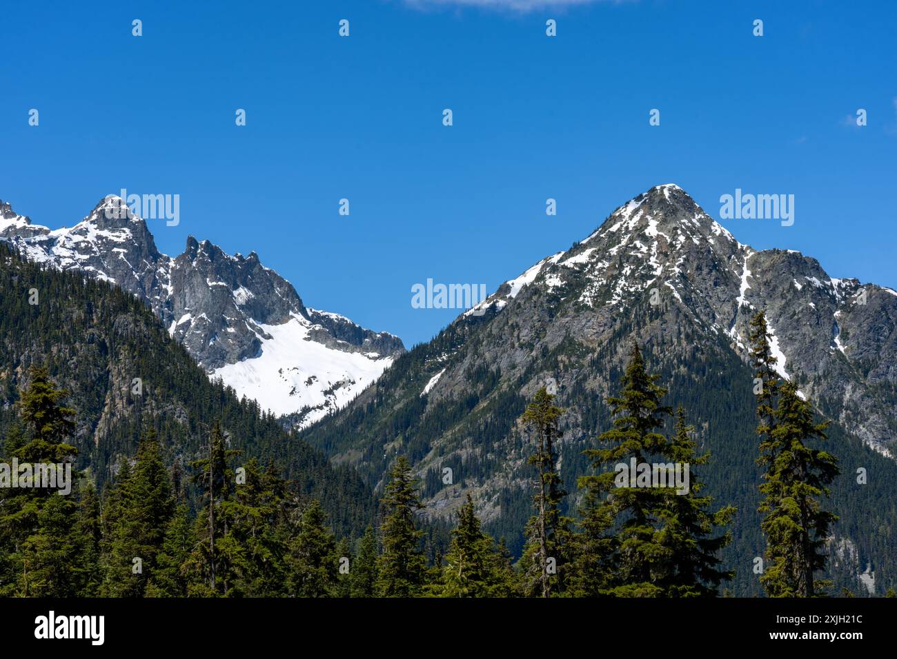 North Cascades National Park, Washington, USA. Schneebedeckte Berggipfel Stockfoto