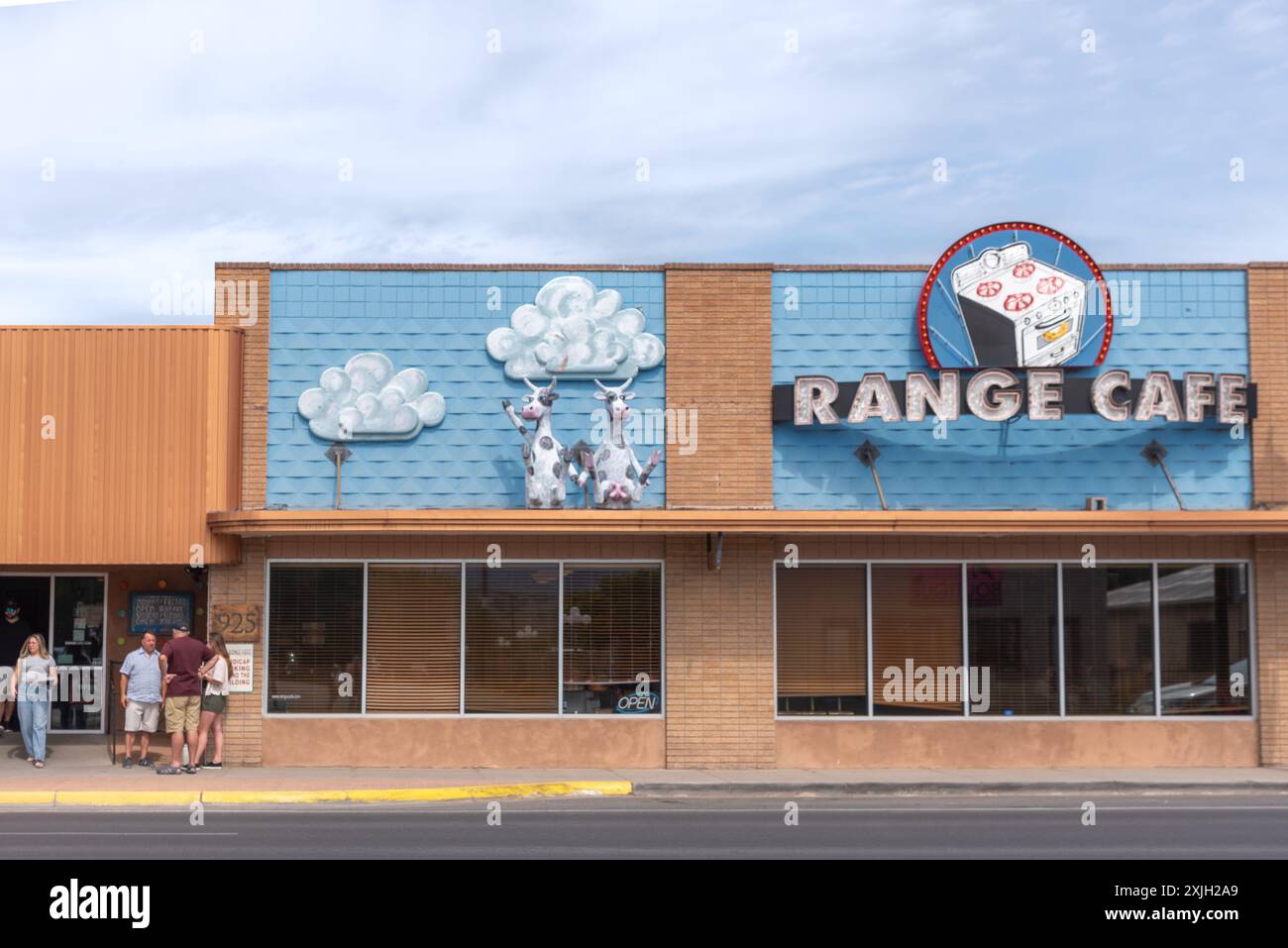 Das Range Cafe, ein beliebtes Familienrestaurant, das New Mexico und Diner-Essen serviert, Bernalillo, New Mexico, USA. Stockfoto