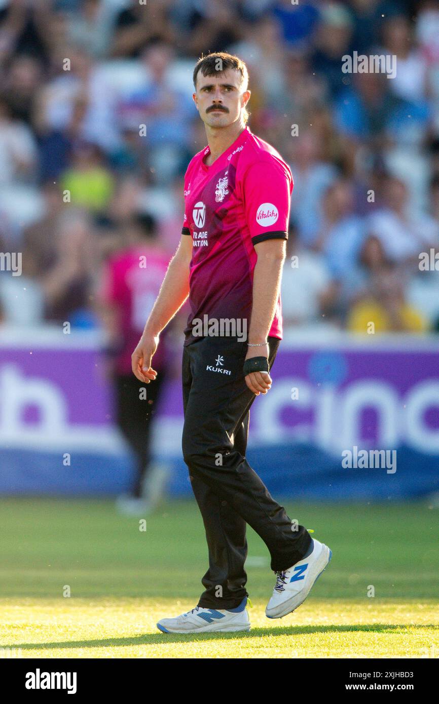 Taunton, Großbritannien. 18. Juli 2024. Ben Green von Somerset während des Vitality Blast Matches zwischen Somerset und Sussex Sharks auf dem Cooper Associates County Ground. Quelle: Dave Vokes/Alamy Live News Stockfoto