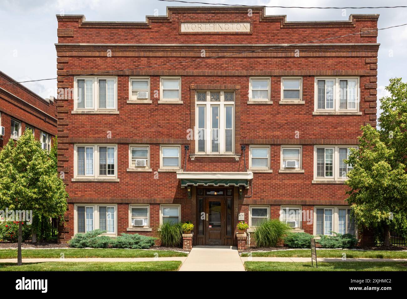 Das Worthington Manor Apartmentgebäude in der Innenstadt von Fort Wayne, Indiana, USA. Stockfoto