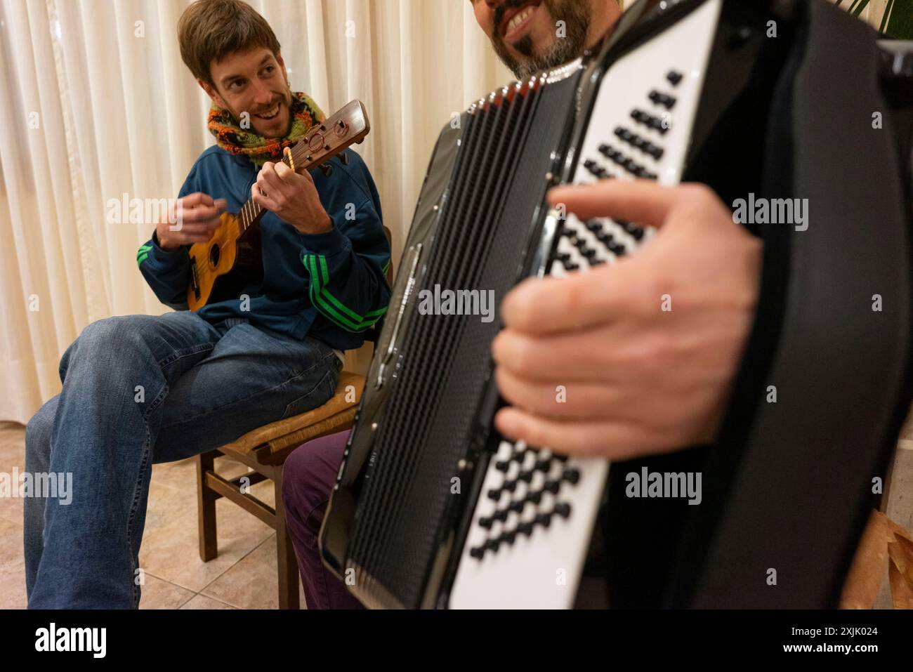 Sopar de cantadors i cantadores, Restaurant Can Tronca, Sant Joan, Mallorca, Balearen, Spanien. Stockfoto