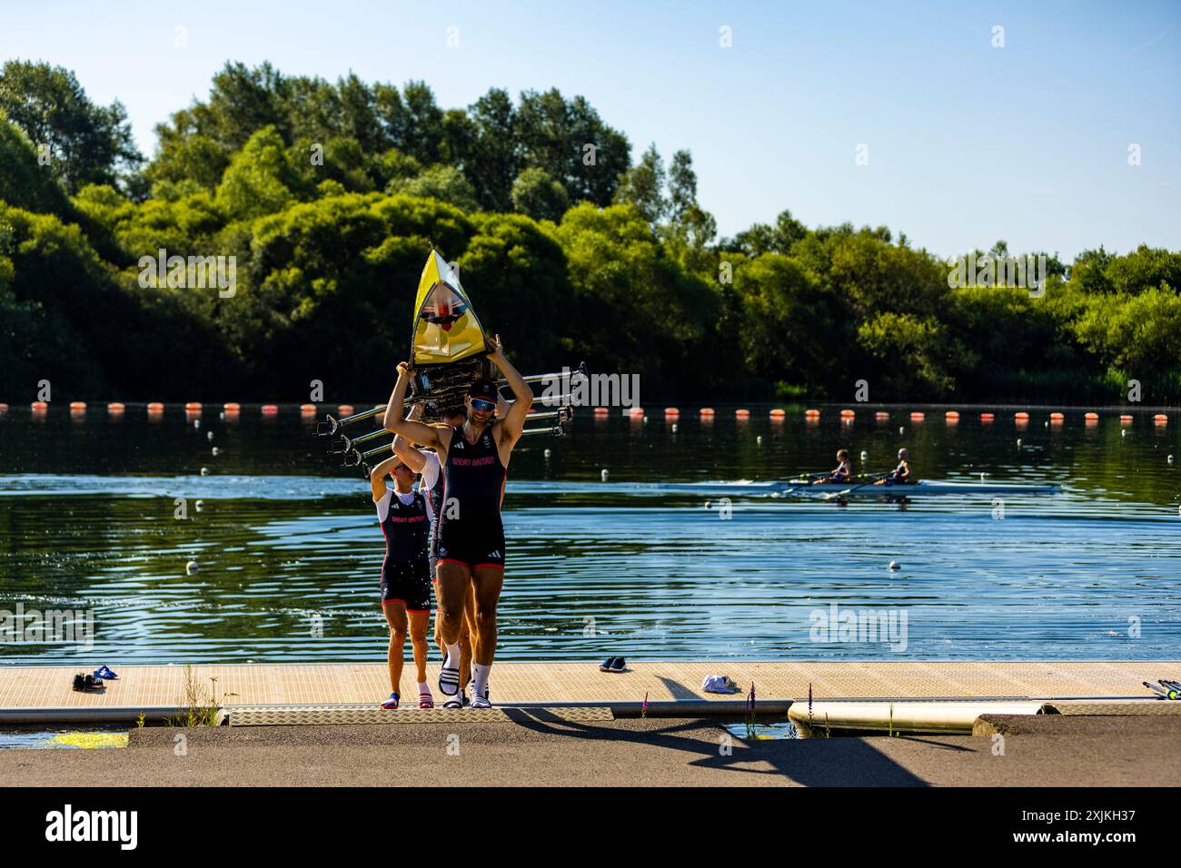 Tom Barras, Callum Dixon, Matt Haywood und Graeme Thomas während eines Trainings am Redgrave Pinsent Rowing Lake, Reading. Bilddatum: Freitag, 19. Juli 2024. Stockfoto