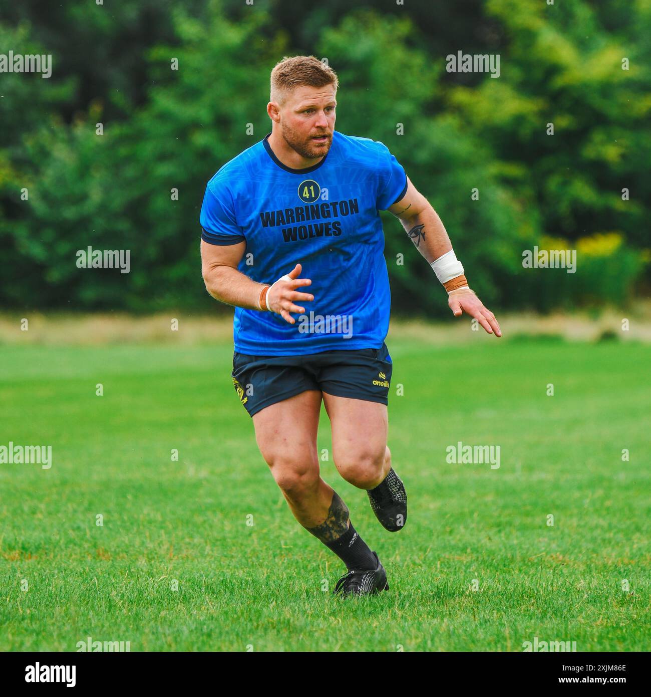 Warrington Wölfe unterzeichnen Luke Yates am ersten Tag bei The Wire Stockfoto