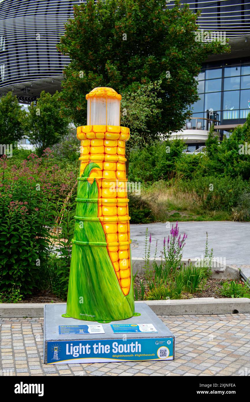 Southampton Hospitals Charity Light The South Art Trail 2024 - The A-Maize-ing House von Deven Bhurke Stockfoto