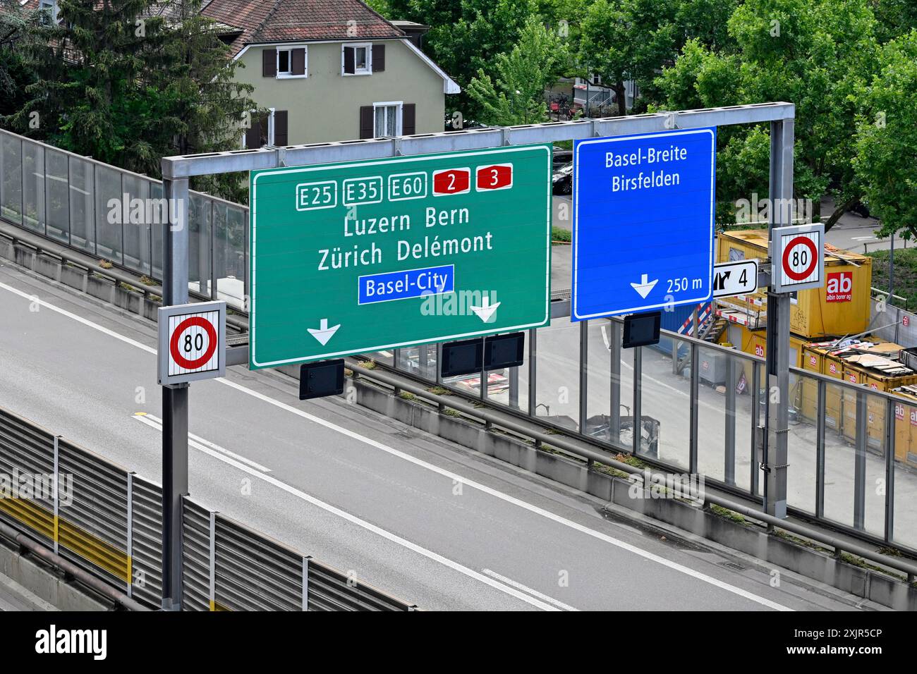 Autobahn A3 Richtung Luzern, Bern, Zürich, Basel, Schweiz Stockfoto