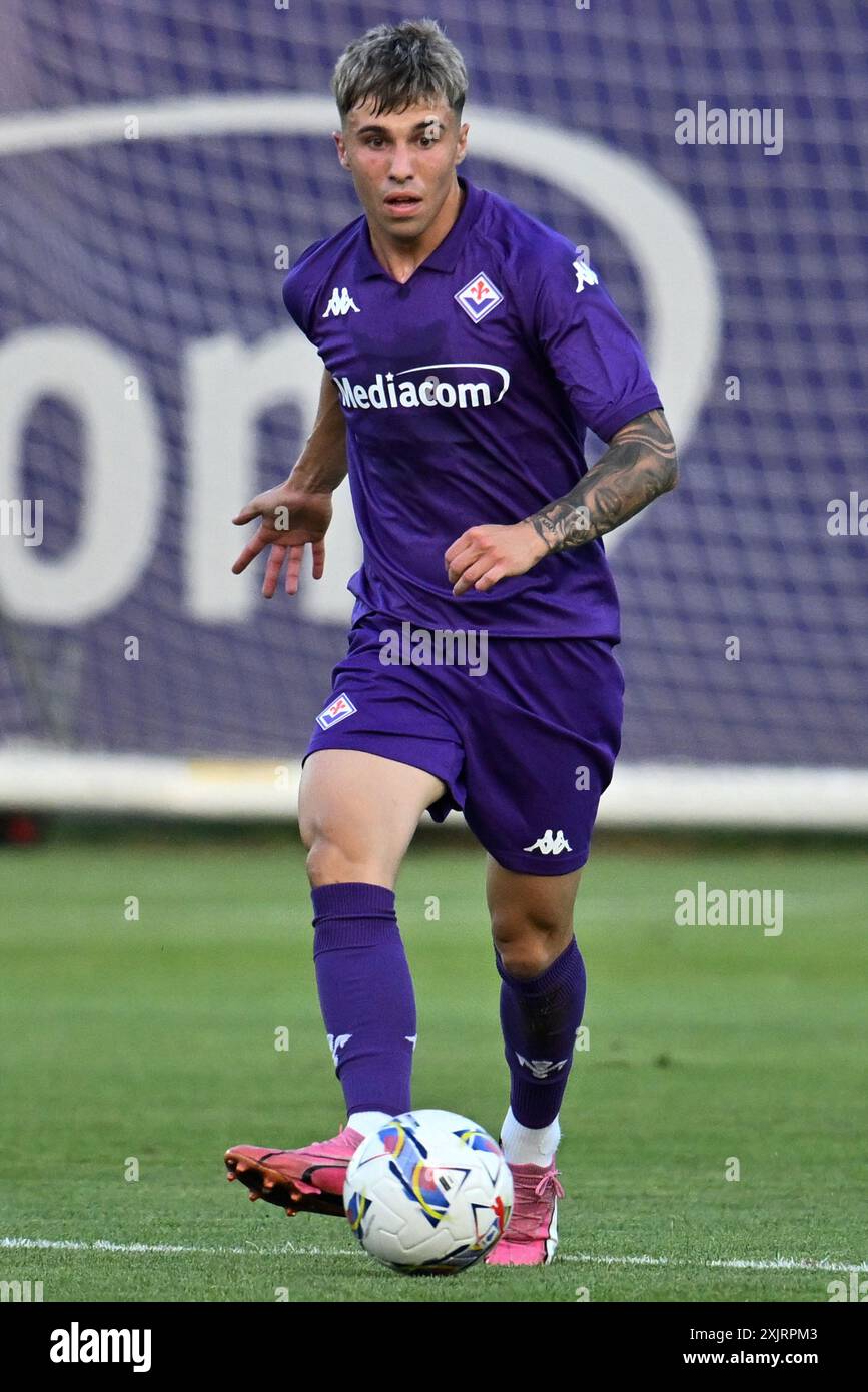 ACF Fiorentina's Mittelfeldspieler Alessandro Bianco während des ACF Fiorentina vs AC Reggiana, Freundschaftsfußballspiels in Florenz, Italien, 19. Juli 2024 Stockfoto