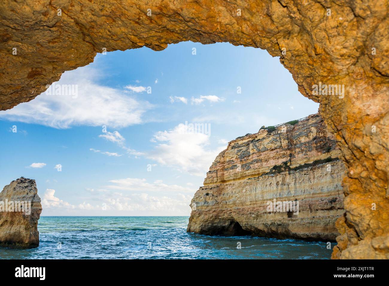 Rocky Coast von Carvoeiro, Portugal Stockfoto