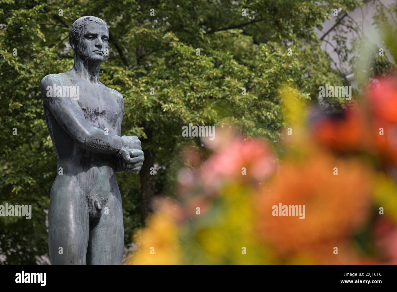 Berlin, Deutschland. Juli 2024. Blick auf die Gedenkstätte im Innenhof des Bendlerblocks. Vor 80 Jahren versuchte die von Claus von Stauffenberg geführte Gruppe, das nationalsozialistische Regime durch die Ermordung Hitlers zu stürzen. Quelle: Hannes P. Albert/dpa/Alamy Live News Stockfoto