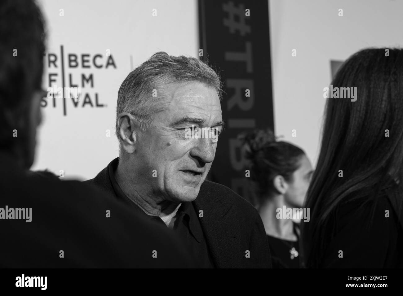 April 2016 - New York City, USA: Robert de Niro nimmt an der Vorstellung zum 40. Jahrestag des „Taxi Driver“ während des 15. Tribeca Film Festivals (© Mi Stockfoto