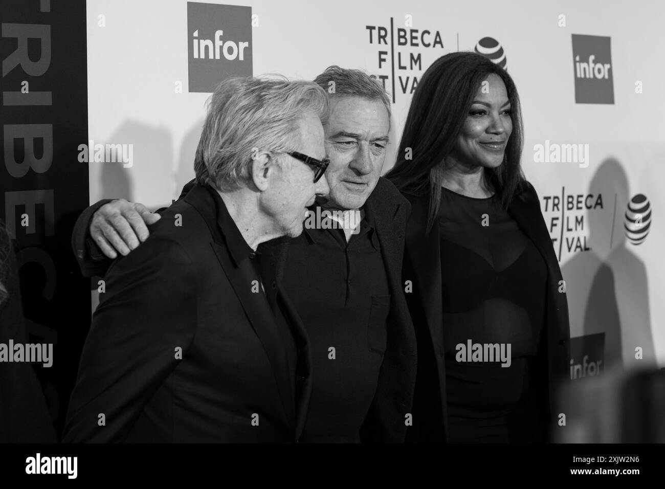 April 2016 - New York City, USA: Harvey Keitel, Robert de Niro und Grace Hightower nehmen an der Vorführung zum 40. Jahrestag des Taxifahrers Teil Stockfoto