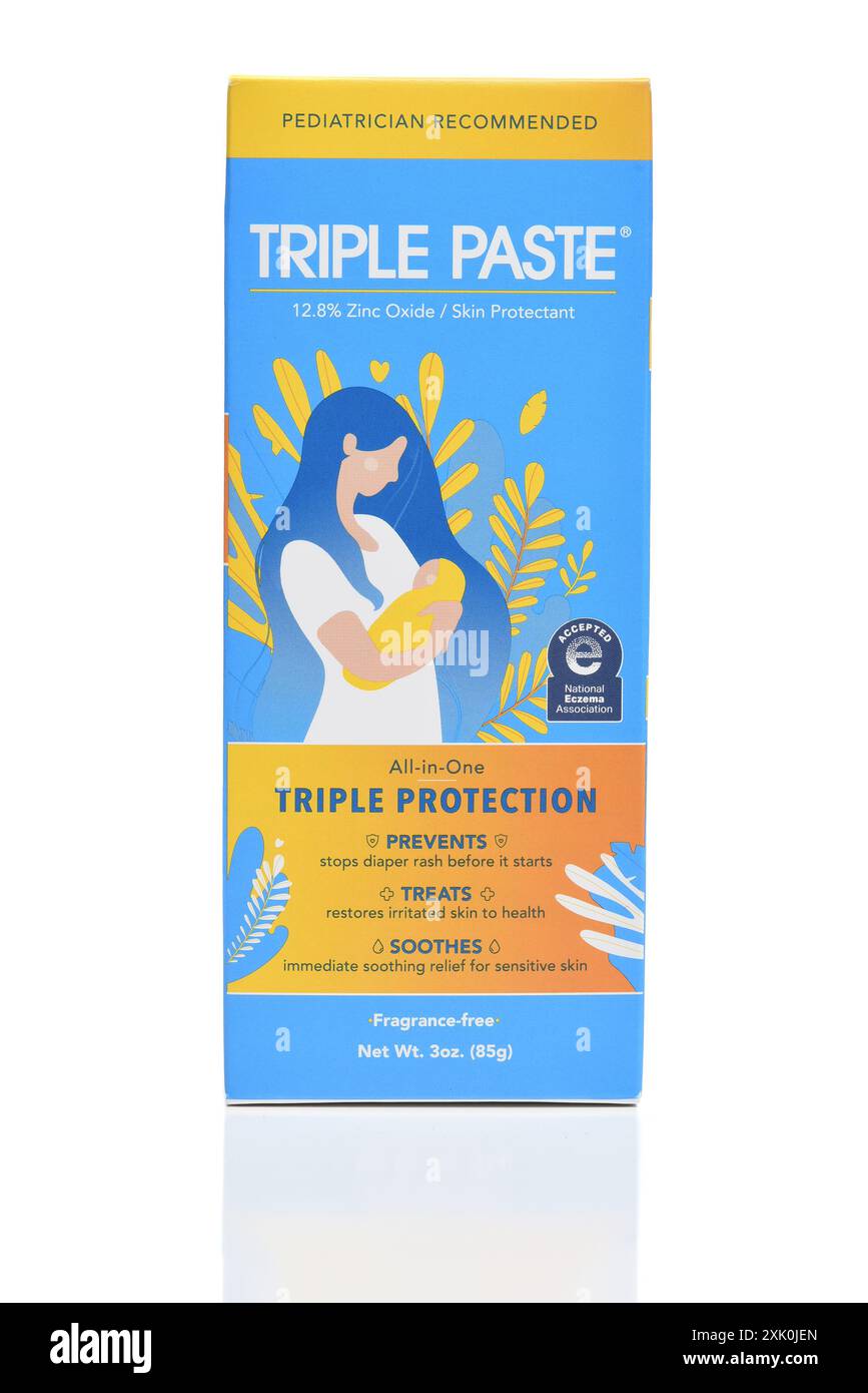 IRVINE, KALIFORNIEN - 19. JULI 2024: Triple Paste Zinkoxid Hautschutzmittel Windel Hautausschlag Creme. Stockfoto